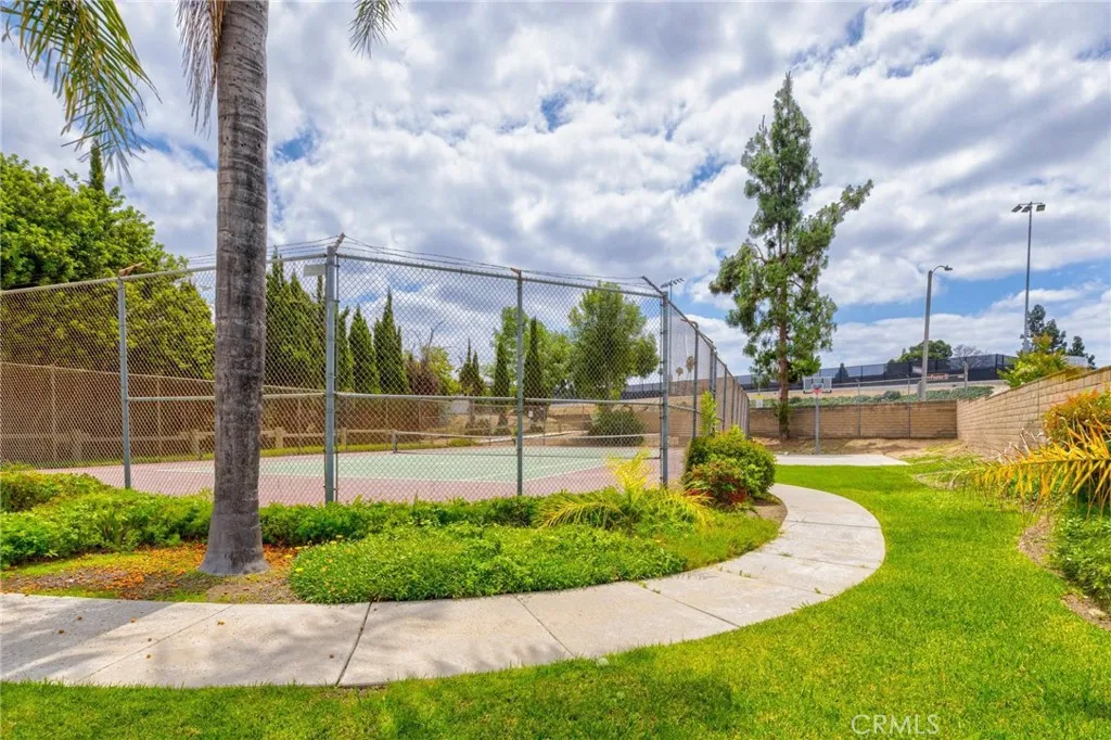 HOA TENNIS COURT