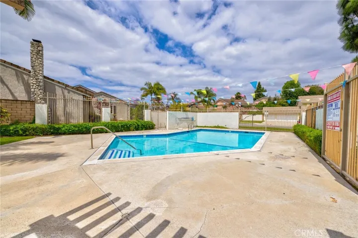 HOA POOL