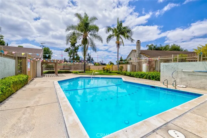 HOA POOL