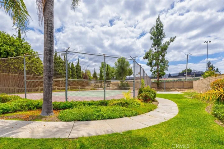HOA TENNIS COURT