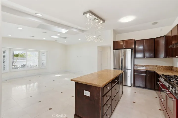 926 N Rowell, Manhattan Beach, California 90266