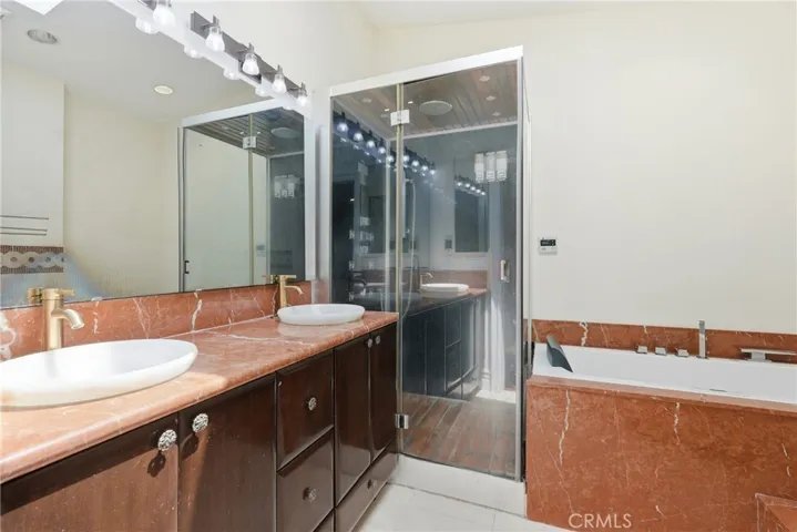 926 N Rowell, Manhattan Beach, California 90266