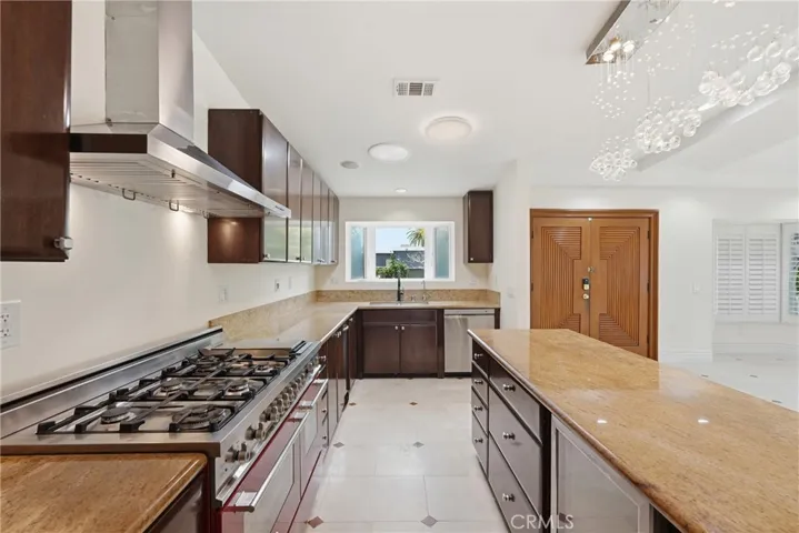 926 N Rowell, Manhattan Beach, California 90266