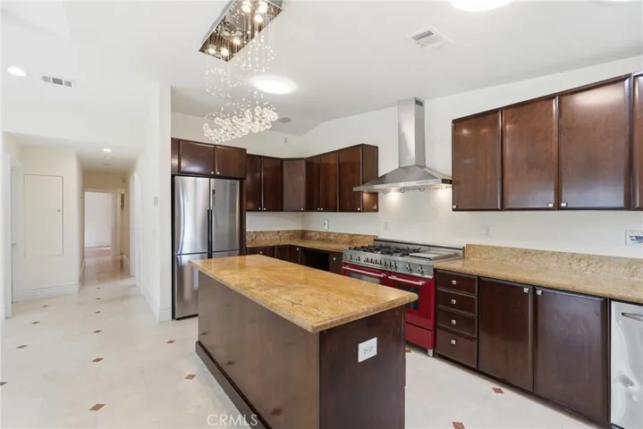 926 N Rowell, Manhattan Beach, California 90266