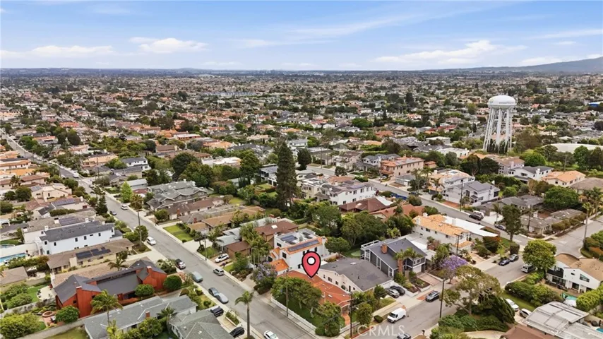 926 N Rowell, Manhattan Beach, California 90266