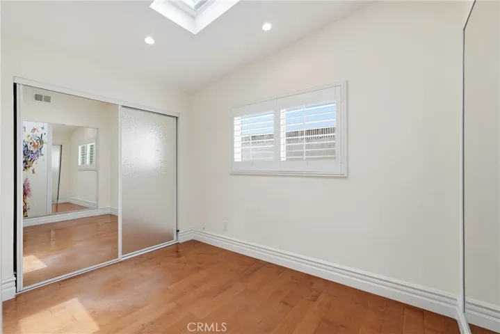 926 N Rowell, Manhattan Beach, California 90266