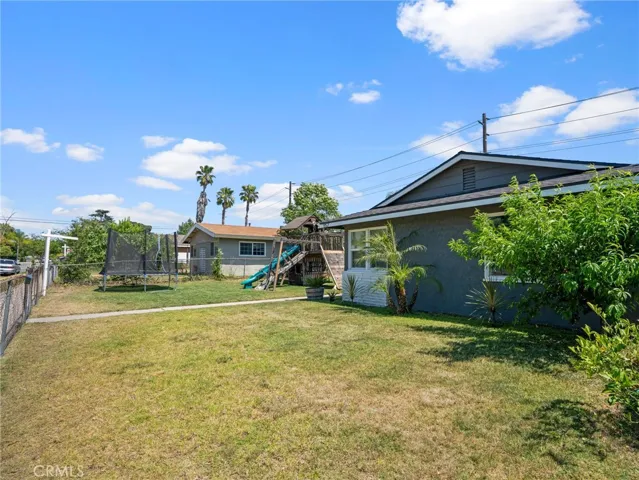 952 E La Verne, Pomona, California 91767