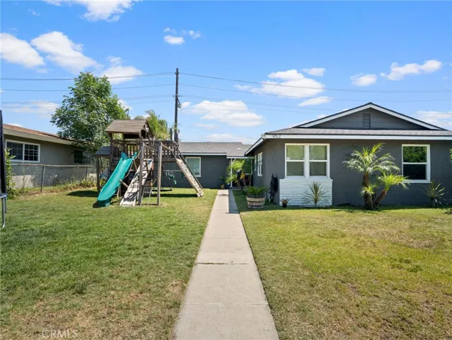 952 E La Verne, Pomona, California 91767