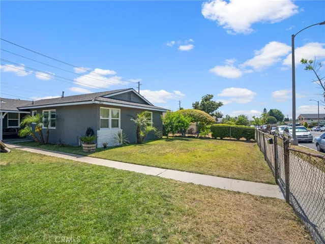 952 E La Verne, Pomona, California 91767