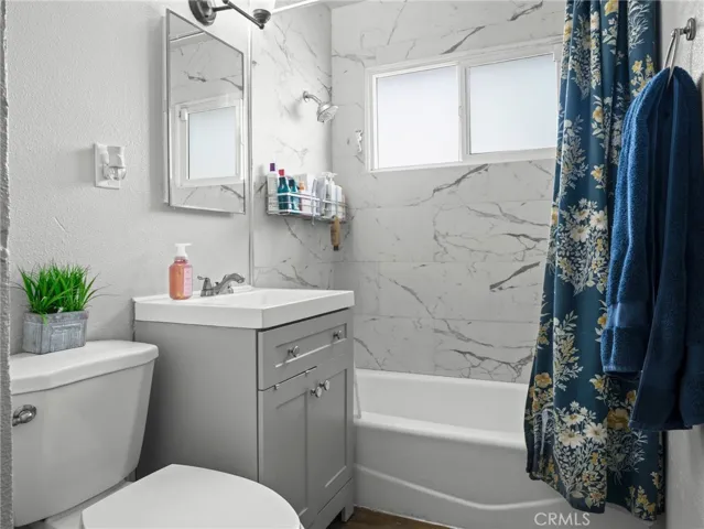 Full Bathroom #2.