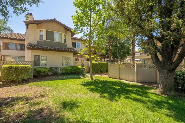 3707 Calle Curacso, Riverside, California 92503