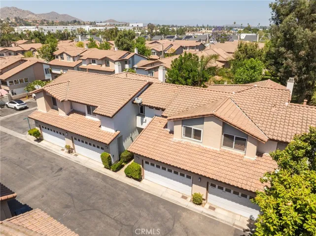 3707 Calle Curacso, Riverside, California 92503