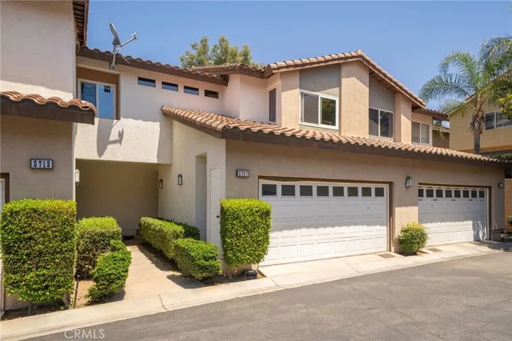 3707 Calle Curacso, Riverside, California 92503