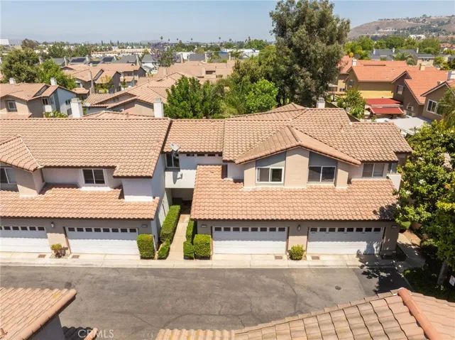 3707 Calle Curacso, Riverside, California 92503