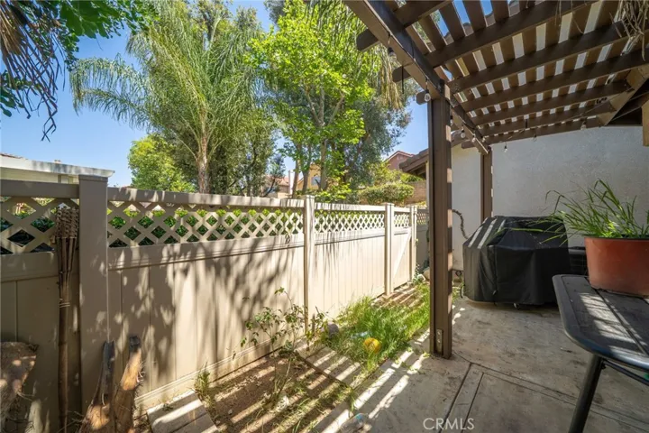 3707 Calle Curacso, Riverside, California 92503