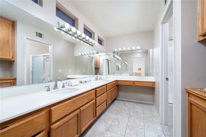 3707 Calle Curacso, Riverside, California 92503