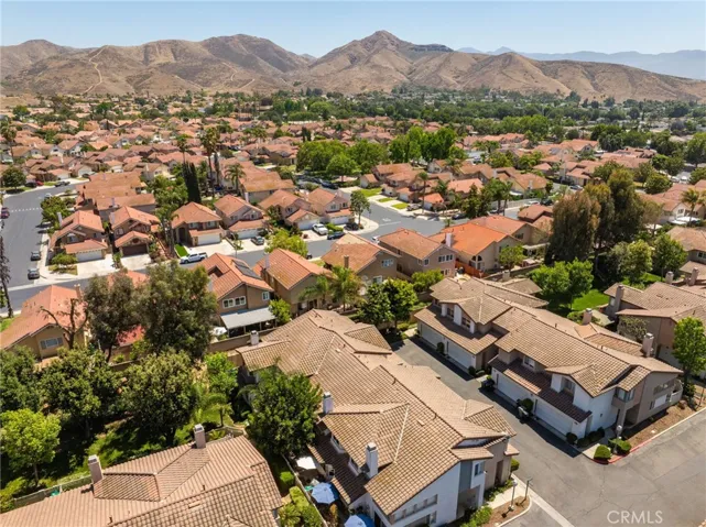 3707 Calle Curacso, Riverside, California 92503