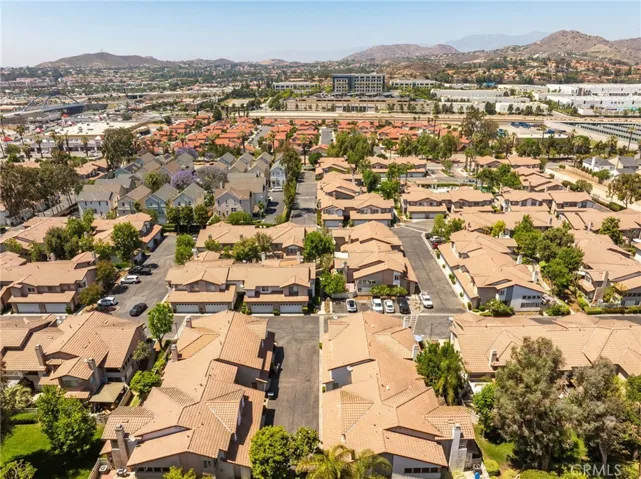 3707 Calle Curacso, Riverside, California 92503