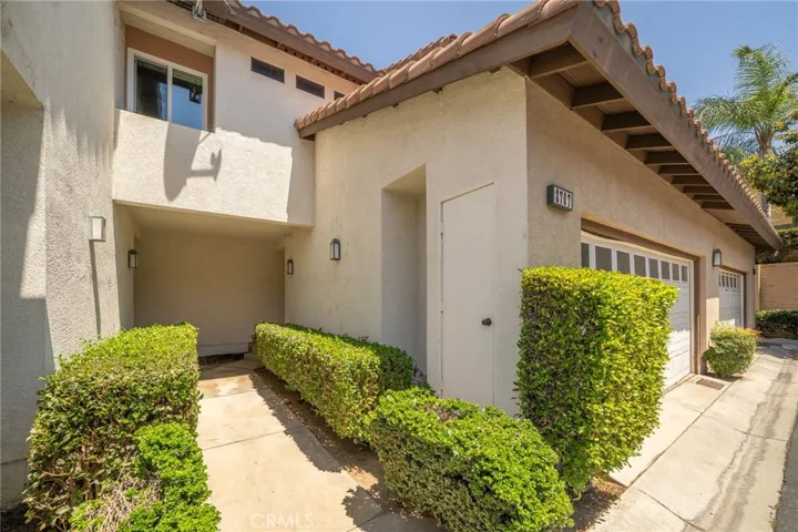 3707 Calle Curacso, Riverside, California 92503
