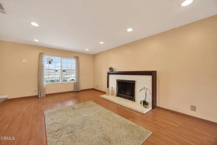 10-web-or-mls-Upmarket Media-6541Ral030