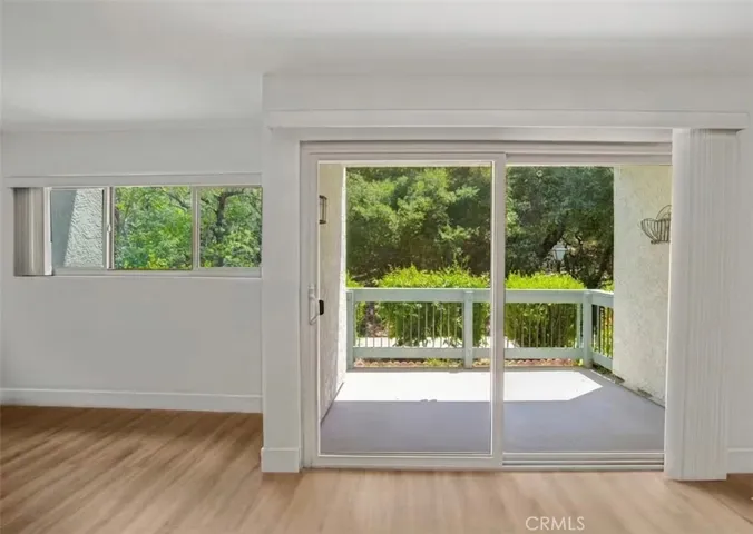 23637 Park Capri 34, Calabasas, California 91302