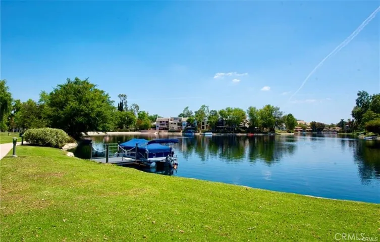 23637 Park Capri 34, Calabasas, California 91302
