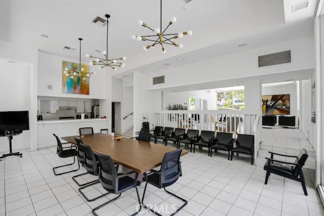 23637 Park Capri 34, Calabasas, California 91302