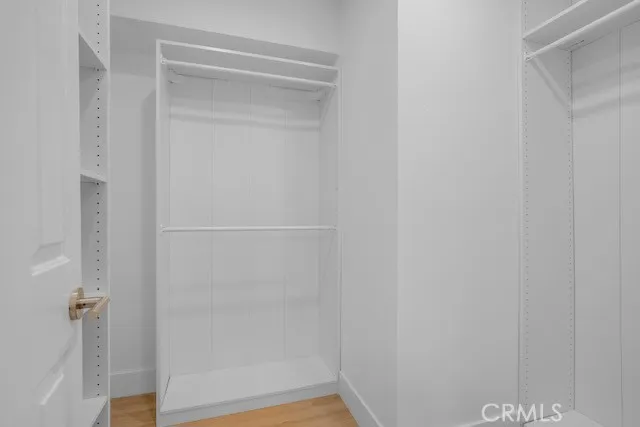 23637 Park Capri 34, Calabasas, California 91302