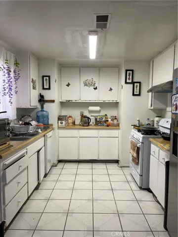 17244 Newmont Ave, Lancaster, California 93535