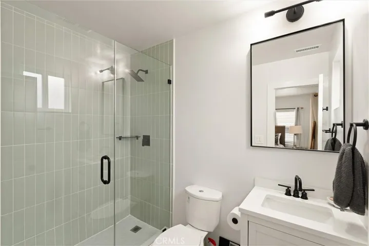 Primary Bedroom en suite Bathroom