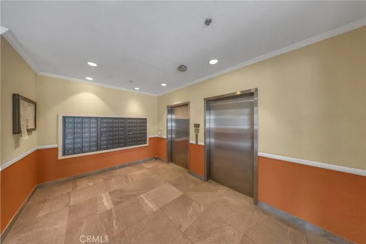 300 N El Molino, Pasadena, California 91101