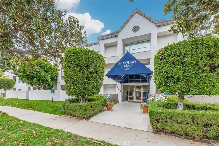 300 N El Molino, Pasadena, California 91101