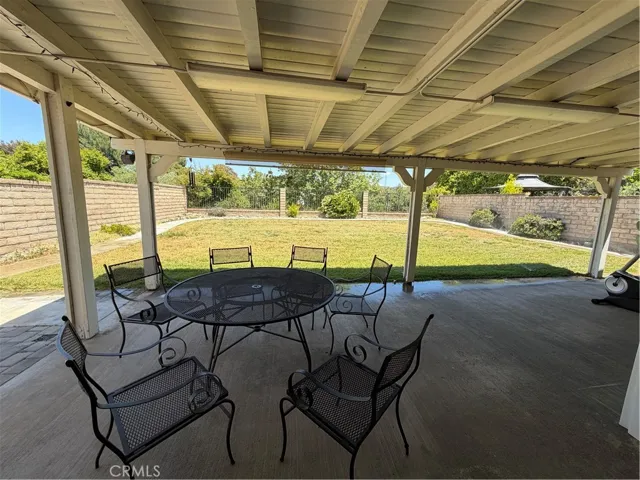 25420 Sheffield Ln, Saugus, California 91350