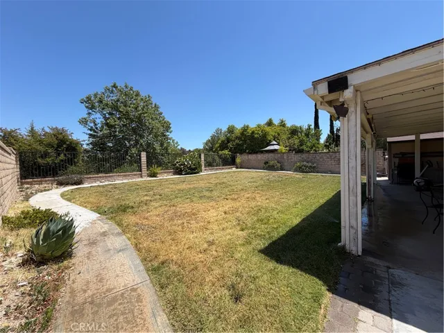 25420 Sheffield Ln, Saugus, California 91350