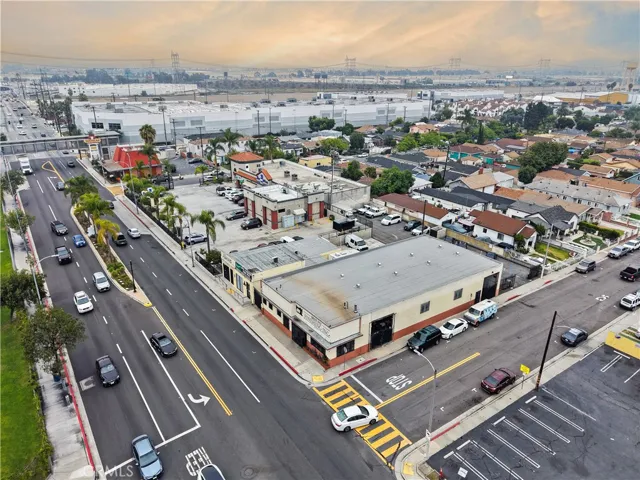 5268 Atlantic Boulevard, Maywood, California 90270
