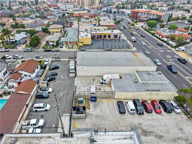 5268 Atlantic Boulevard, Maywood, California 90270