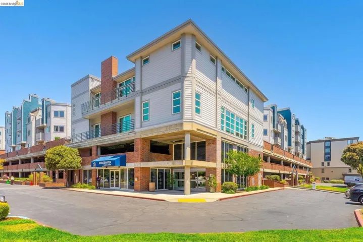 Outdoor building