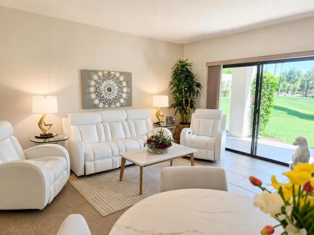 Living room 2