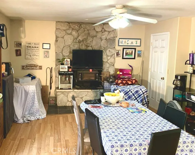 Kitchen Dining/ Family Room Area