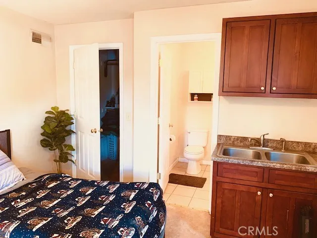 Bonus Garden Level Room