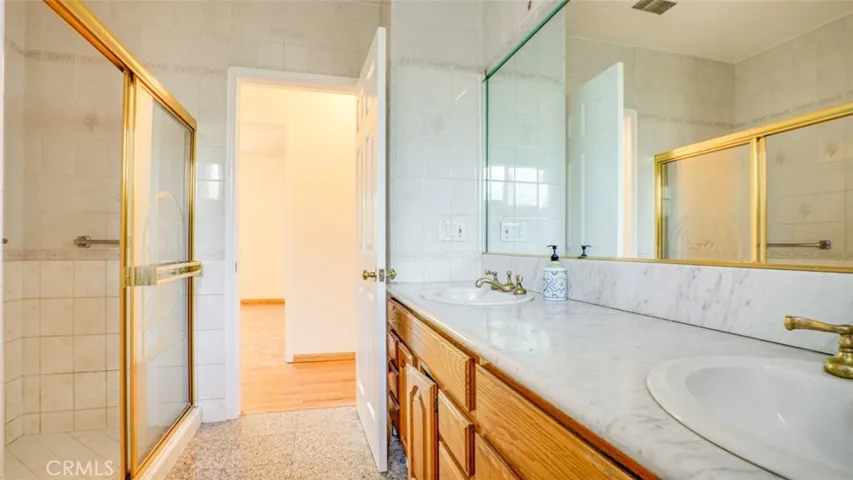 14260 Kittridge Street, Van Nuys, California 91405