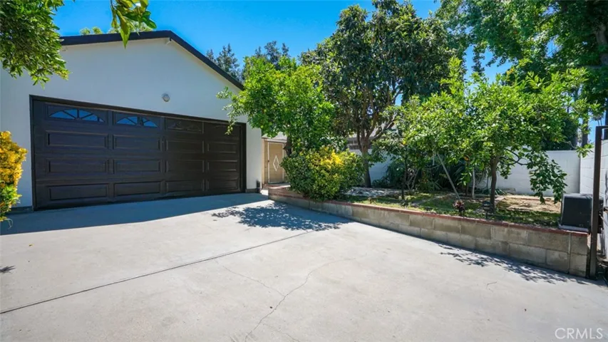 14260 Kittridge Street, Van Nuys, California 91405
