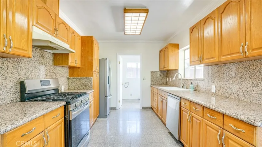 14260 Kittridge Street, Van Nuys, California 91405