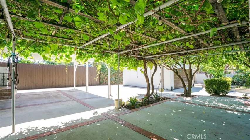 14260 Kittridge Street, Van Nuys, California 91405