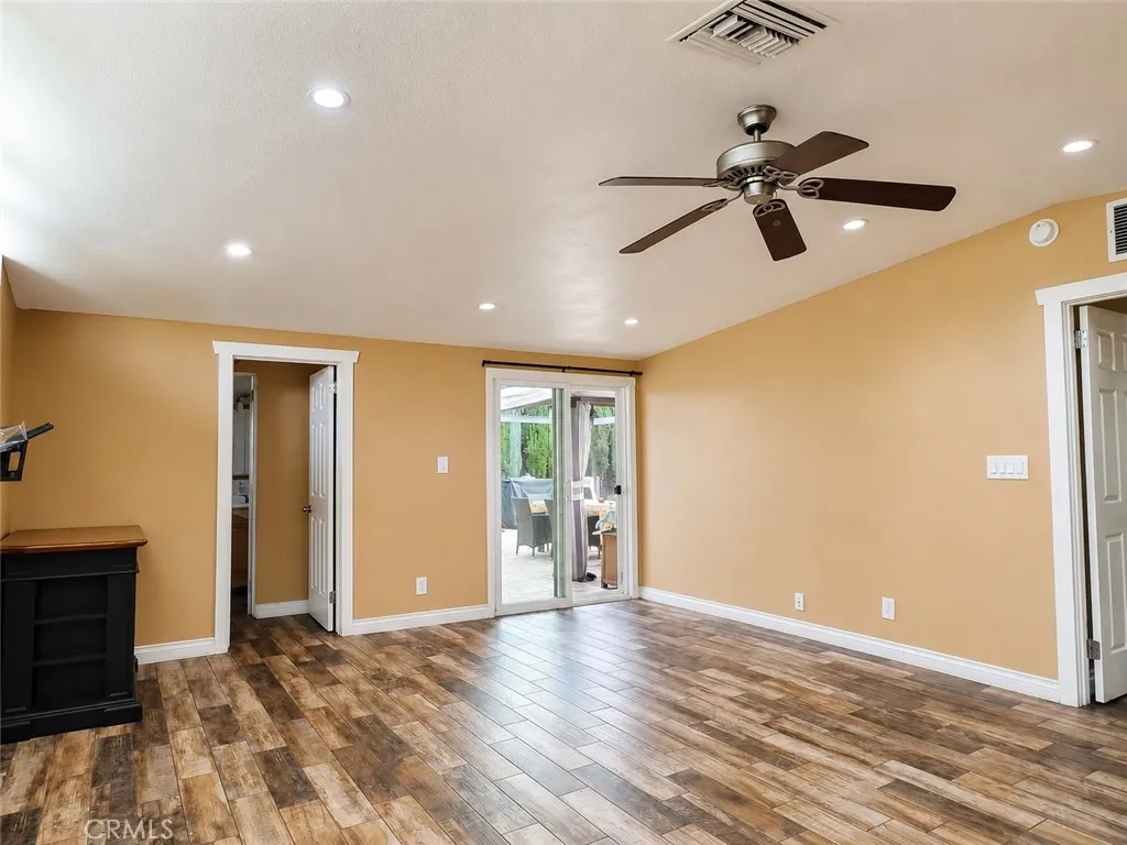 1252 E Walnut, Glendora, California 91741 — photo 5