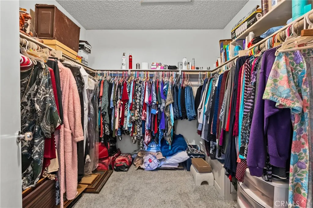 Walk in closet