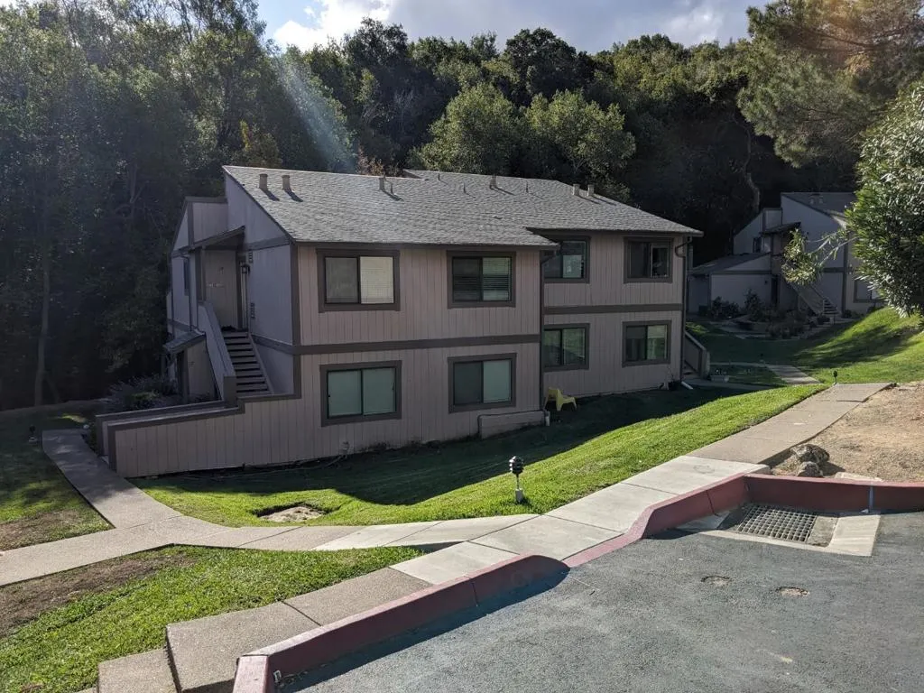 1 Clay Ct