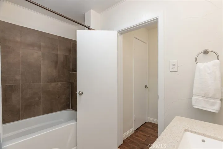 Tub/Shower in guest house