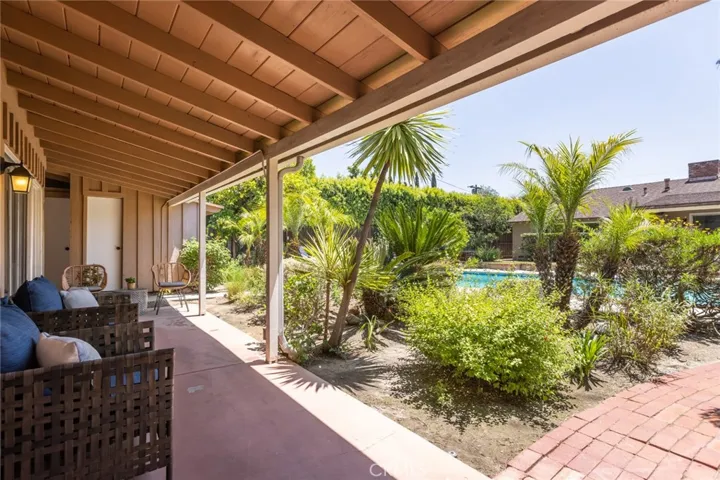 Covered patio at Guest House