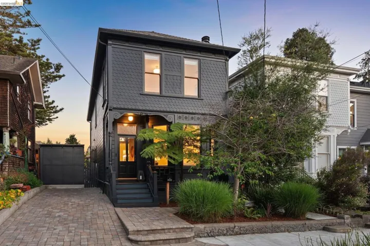 2222 Blake St, Berkeley, California 94704